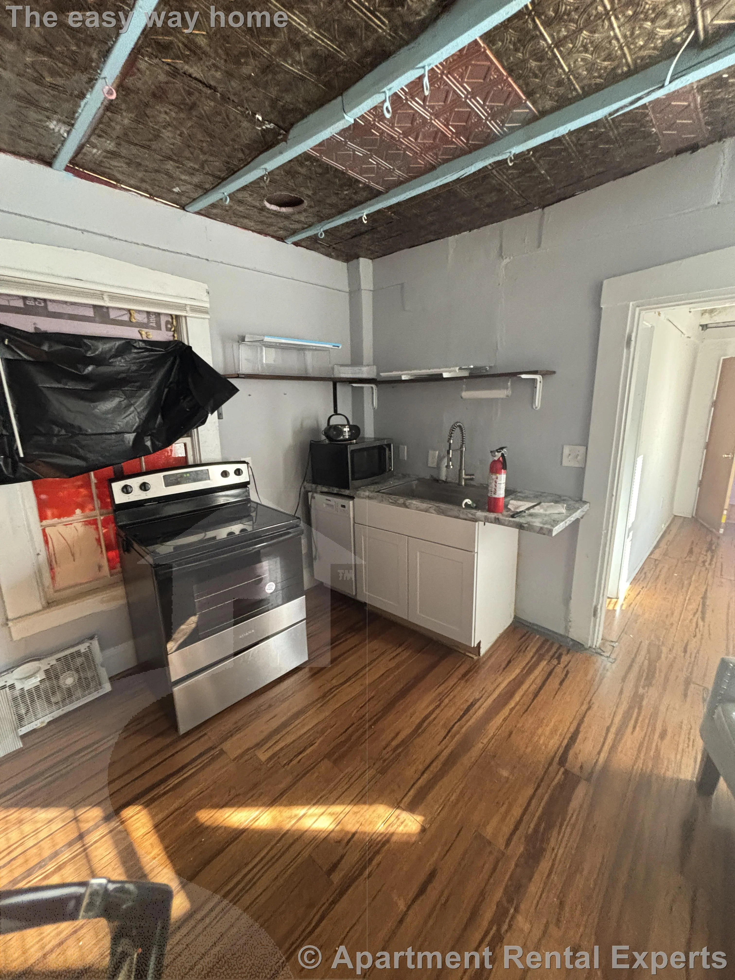 1 bed, 1 bath apartment for rent at 2 Appian Way Unit 1, Allston — photo 3 of 9