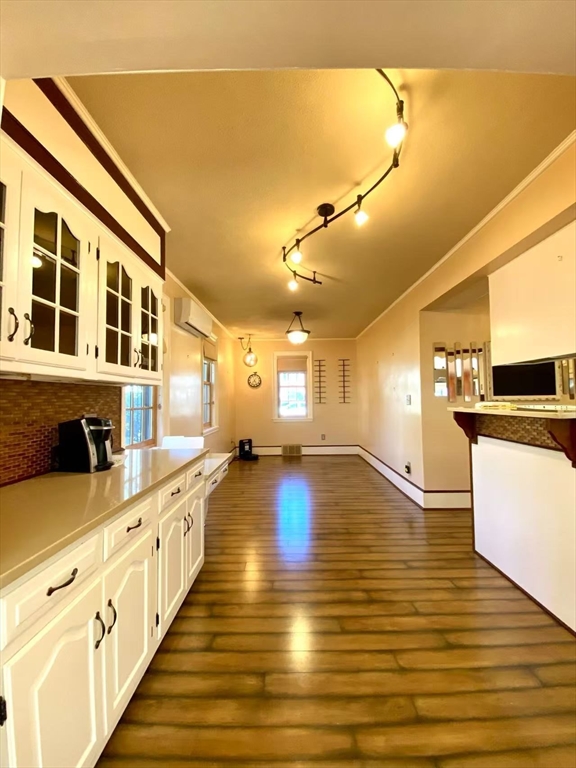 4 bed, 4+ bath apartment for rent at 2 Arden Rd Unit 2, Watertown — photo 8 of 33
