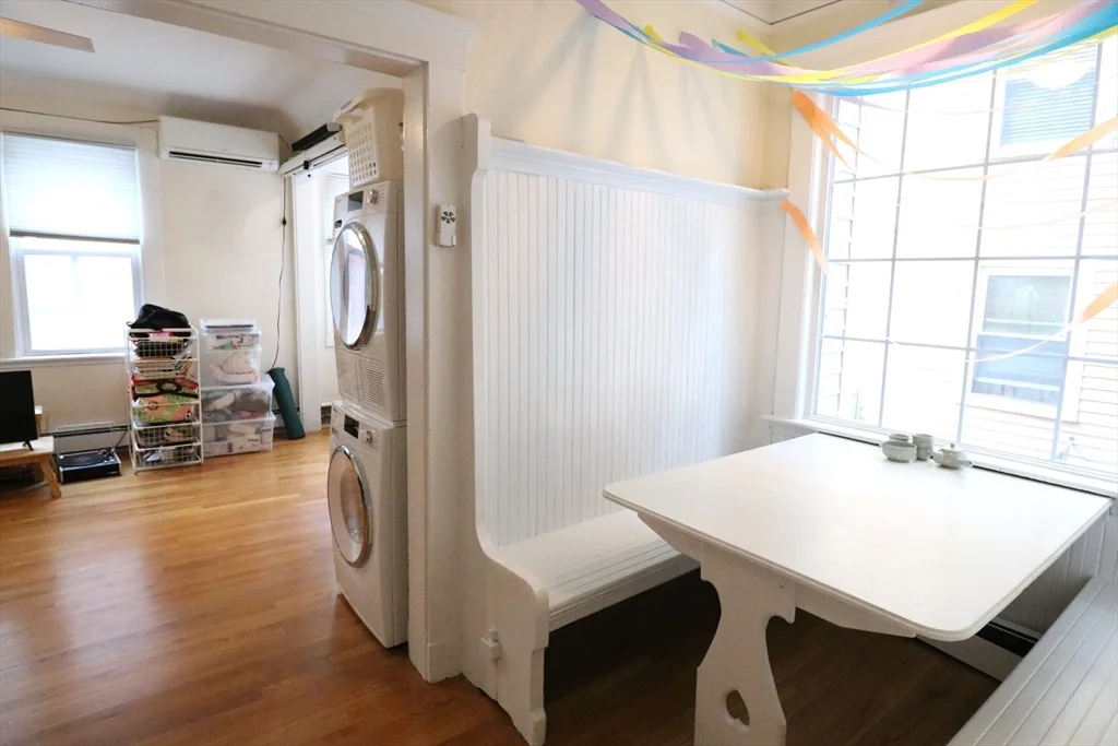 1 bed, 1 bath apartment for rent at 2 Arnold Cir Unit 1, Riverside — photo 7 of 13