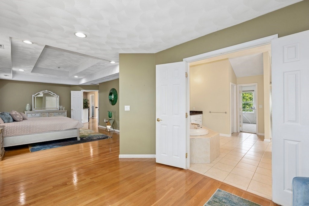 4 bed, 3 bath apartment for rent at 2 Arrowhead Ln, Westborough — photo 17 of 30