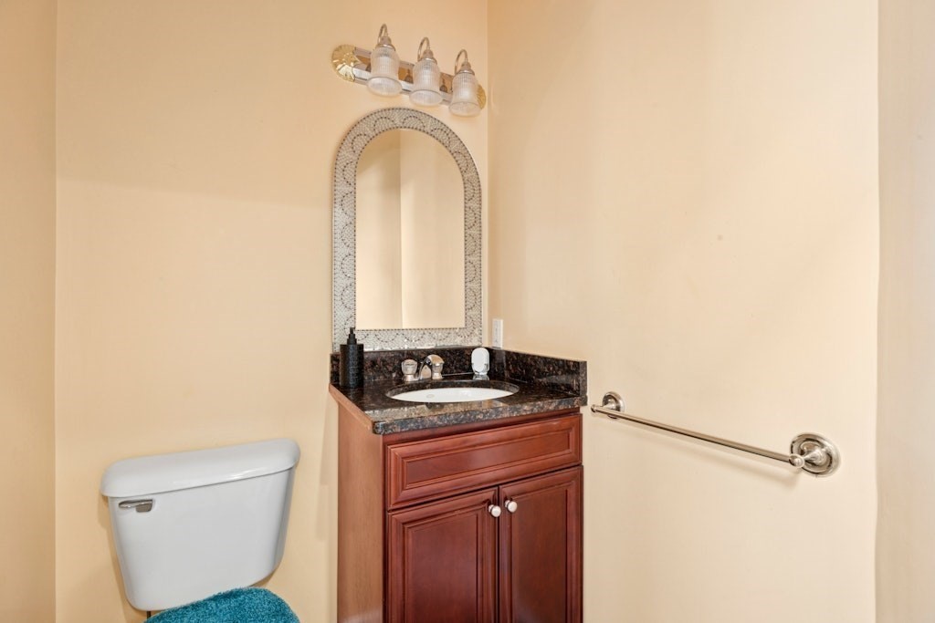 4 bed, 3 bath apartment for rent at 2 Arrowhead Ln, Westborough — photo 15 of 30