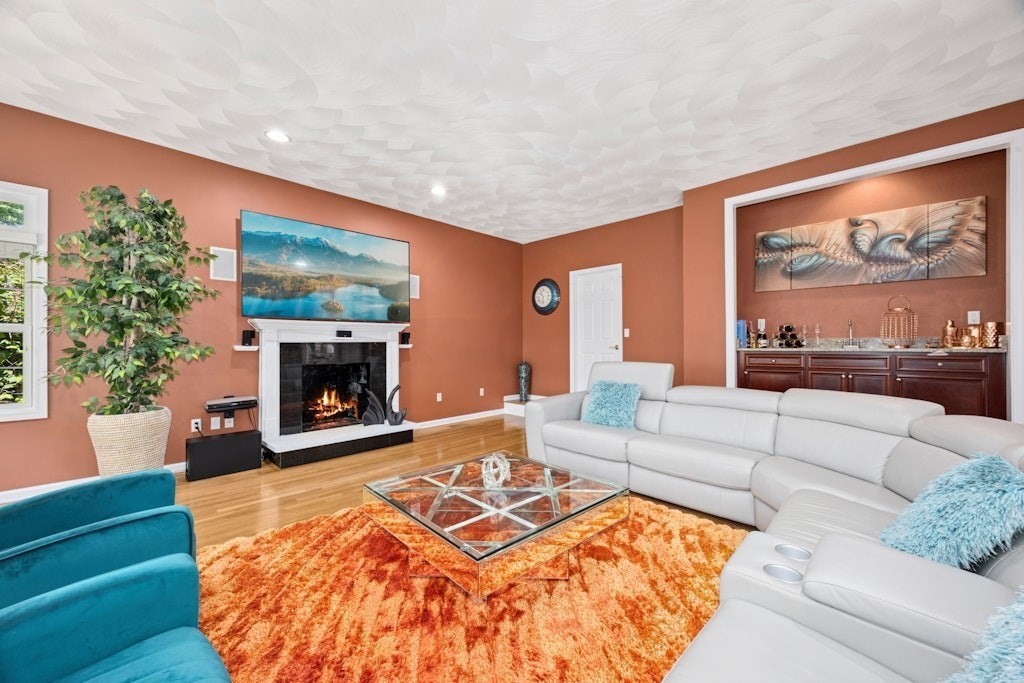 4 bed, 3 bath apartment for rent at 2 Arrowhead Ln, Westborough — photo 11 of 30
