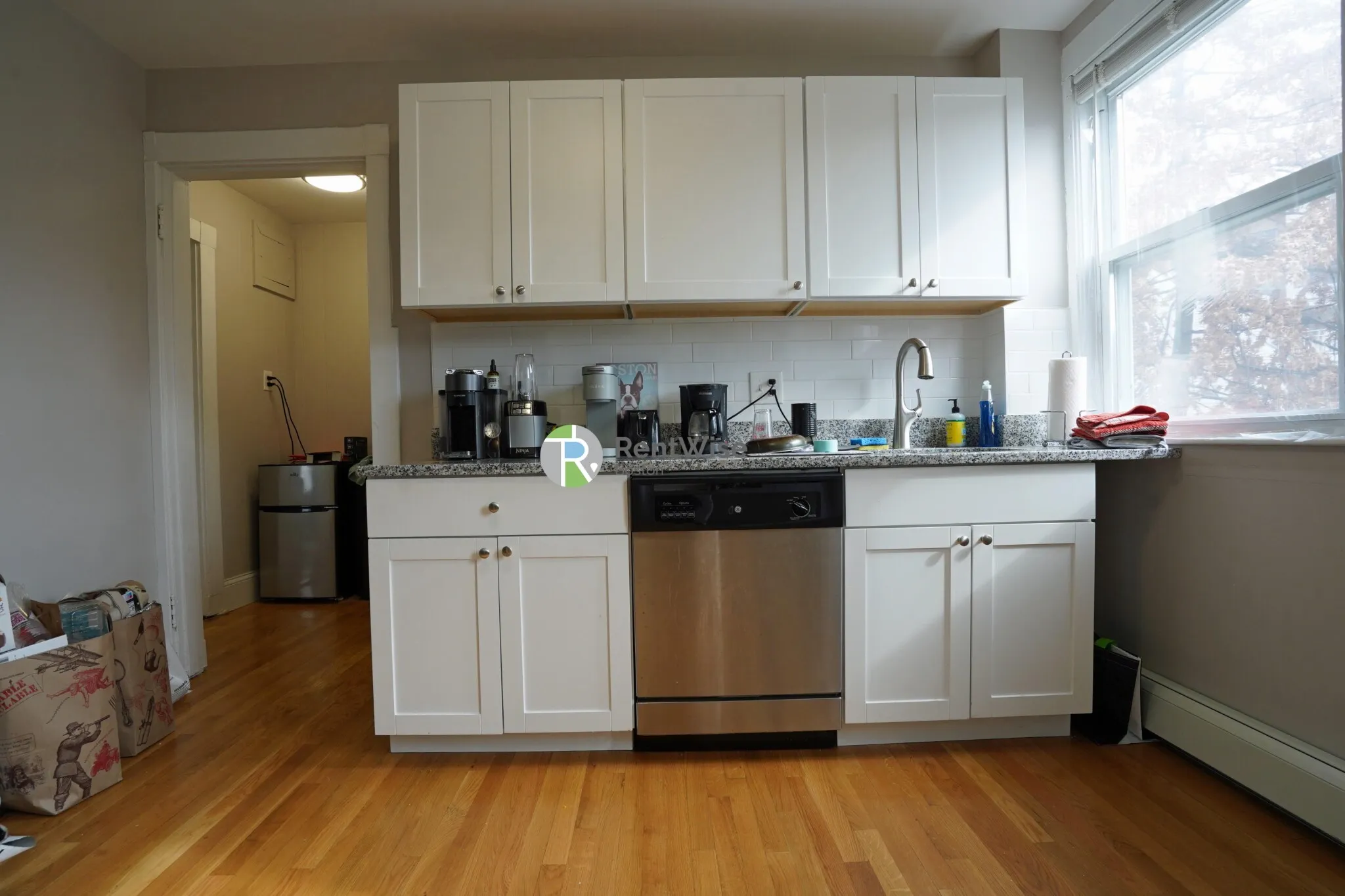 4 bed, 2 bath apartment for rent at 2 Ashford Ct Unit 2, Allston — photo 8 of 24