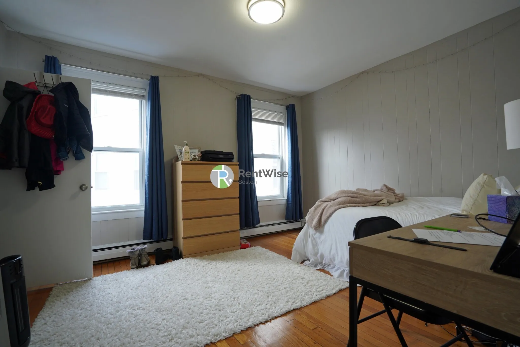 4 bed, 2 bath apartment for rent at 2 Ashford Ct Unit 2, Allston — photo 4 of 24