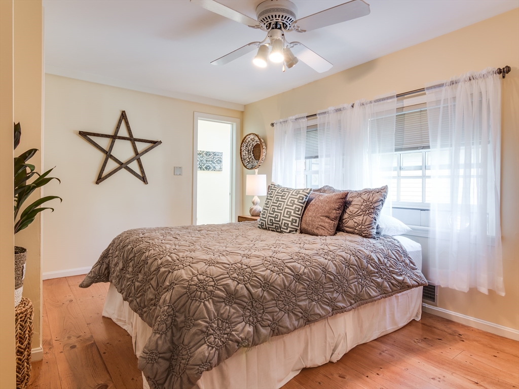 2 bed, 1 bath apartment for rent at 2 Atwood St Unit FURNISHED., Newburyport — photo 17 of 25