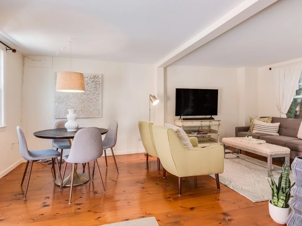 2 bed, 1 bath apartment for rent at 2 Atwood St Unit Single Fam., Newburyport — photo 16 of 36
