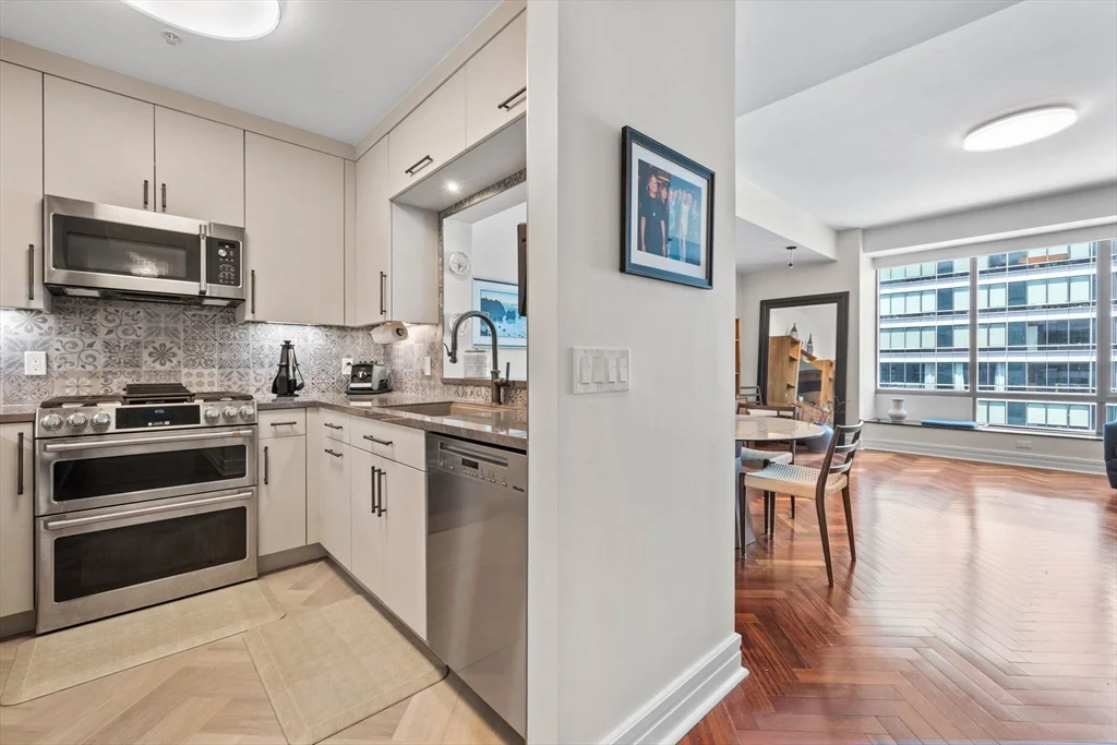 1 bed, 1 bath apartment for rent at 2 Avery St Unit 27F, Midtown — photo 8 of 18