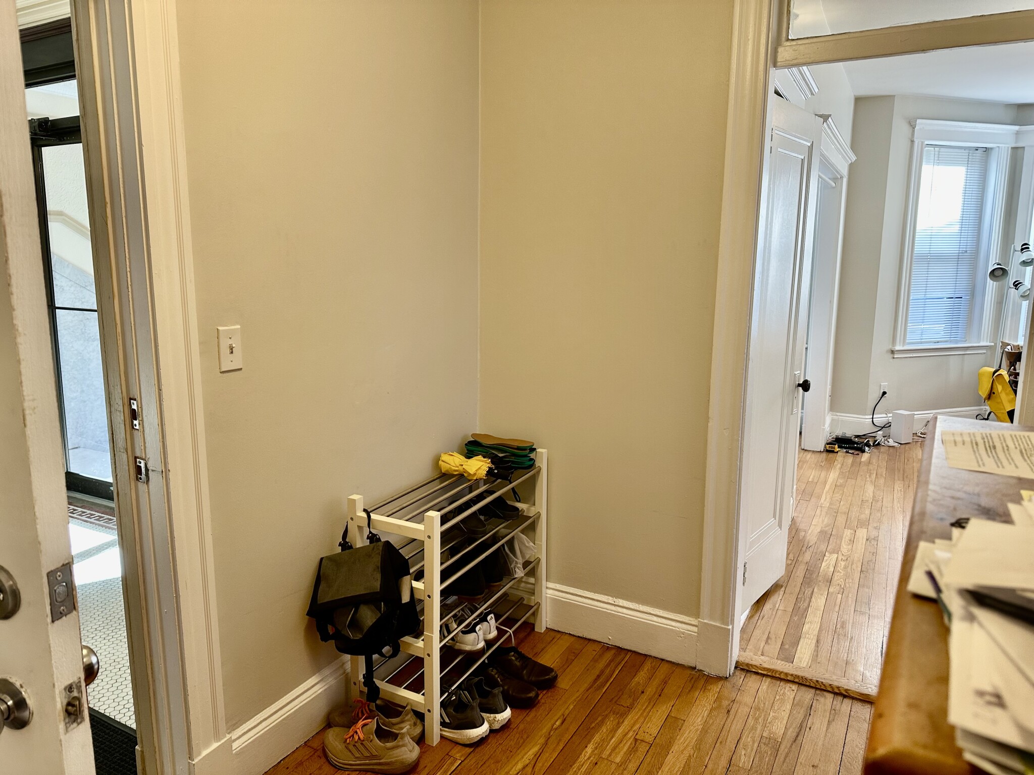 Studio bed, 1 bath apartment for rent at 2 Ayr Rd Unit 1, Brighton — photo 9 of 11