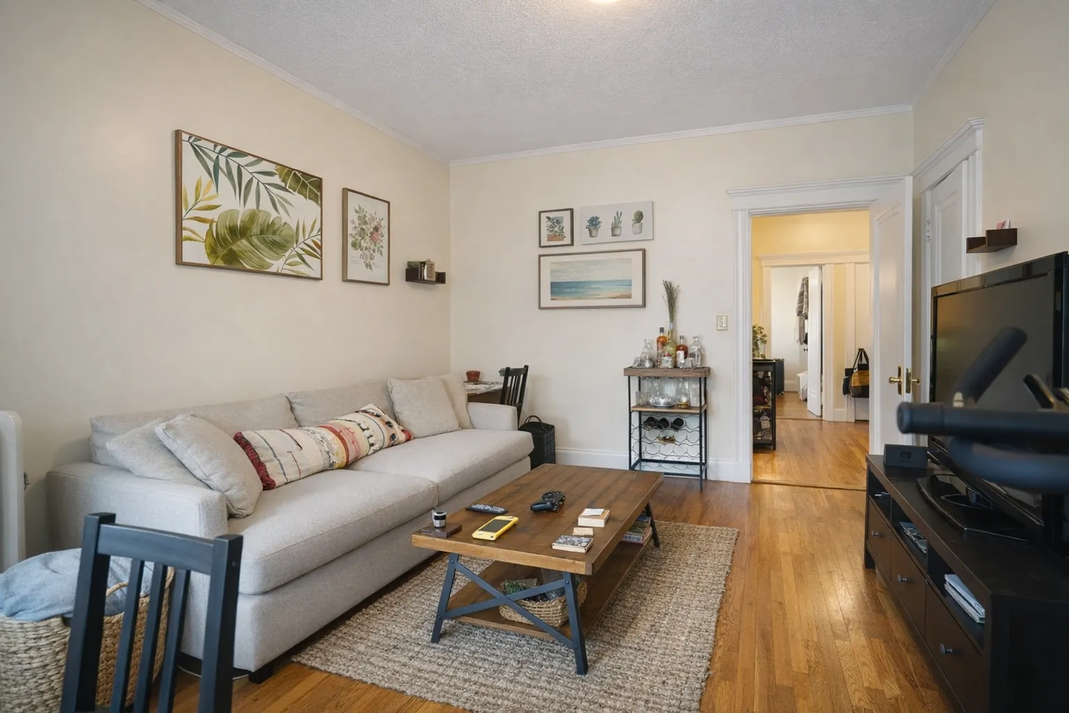 1 bed, 1 bath apartment for rent at 2 Ayr Rd Unit 4, Brighton — photo 1 of 6