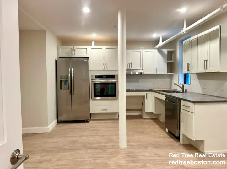 1 bed, 1 bath apartment for rent at 2 Ayr Rd Unit a, Brighton