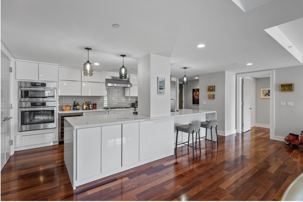 2 bed, 2 bath apartment for rent at 2 Battery Wharf Unit 2408, Waterfront — photo 12 of 19