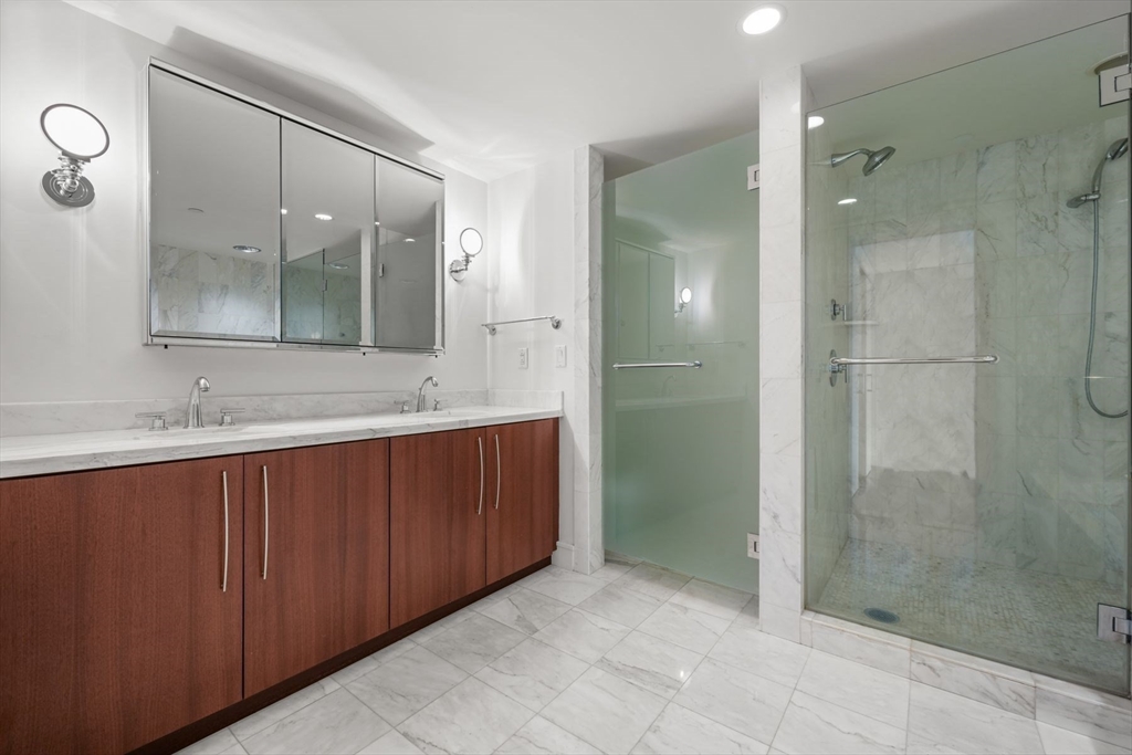 2 bed, 2 bath apartment for rent at 2 Battery Wharf Unit 2504, North End — photo 6 of 13