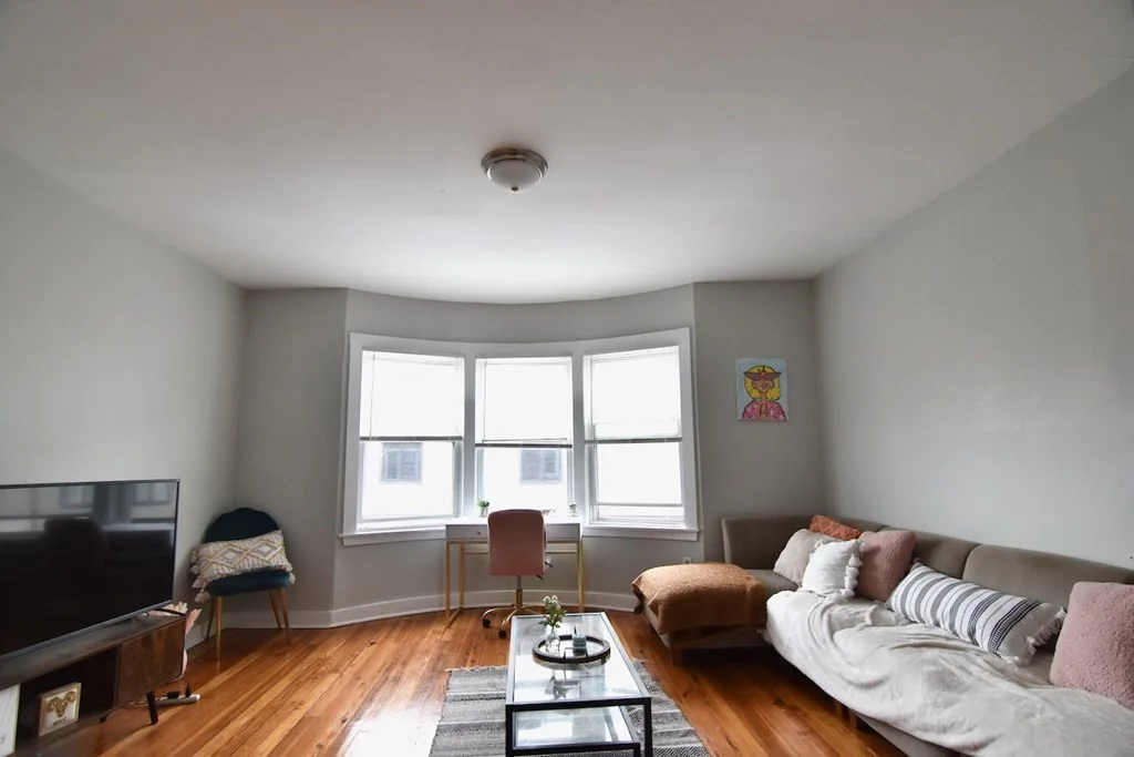 3 bed, 1 bath apartment for rent at 2 Bay St Unit 2, Dorchester — photo 2 of 20