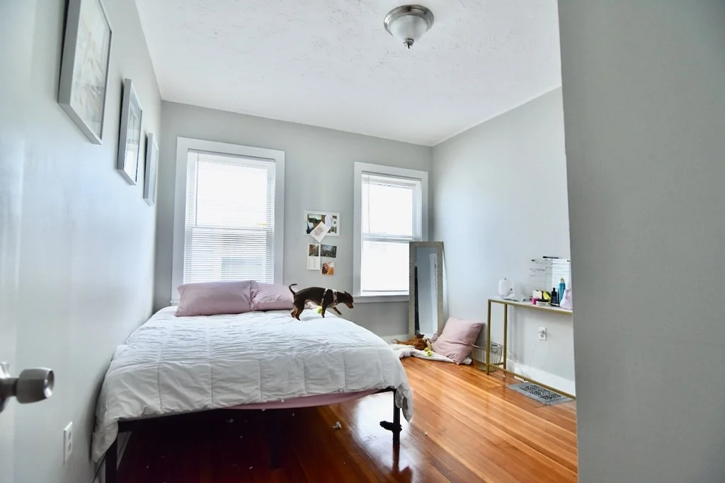 3 bed, 1 bath apartment for rent at 2 Bay St Unit 2, Dorchester — photo 14 of 20