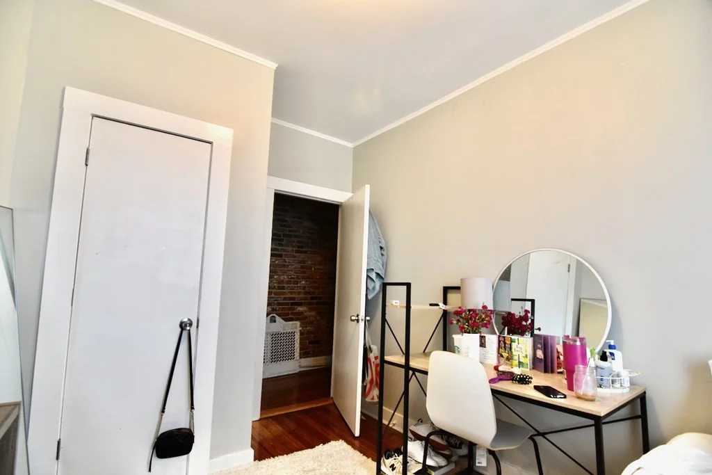 3 bed, 1 bath apartment for rent at 2 Bay St Unit 2, Dorchester — photo 13 of 20