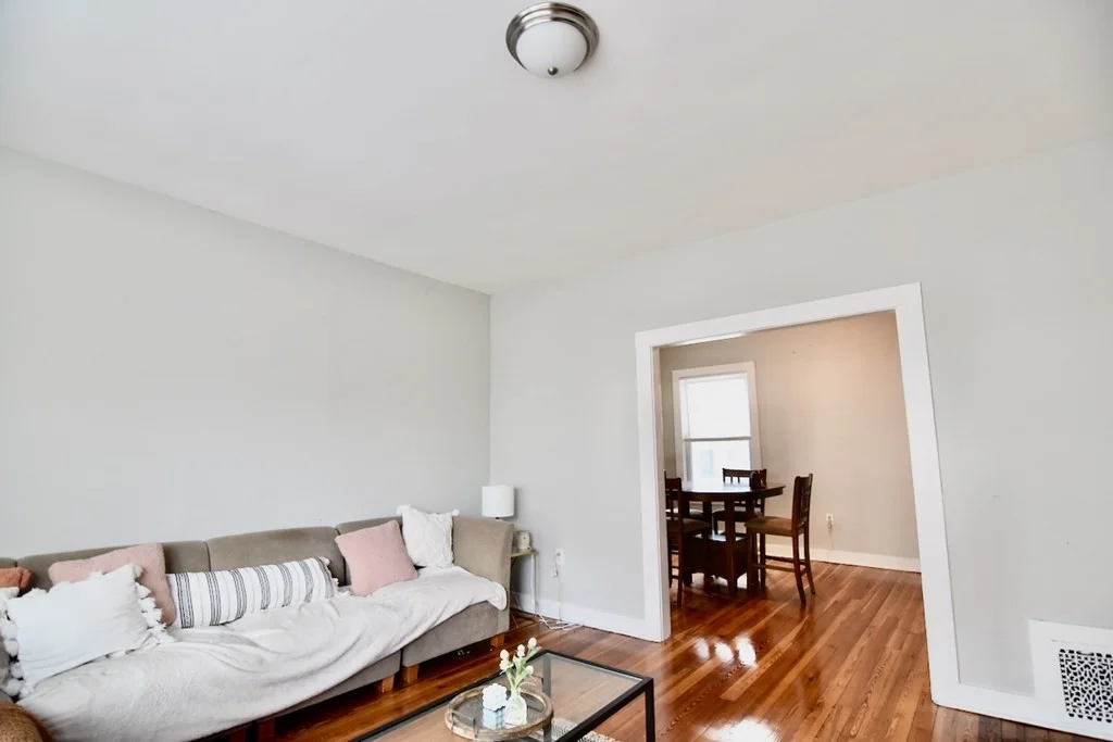 3 bed, 1 bath apartment for rent at 2 Bay St Unit 2, Dorchester — photo 7 of 20