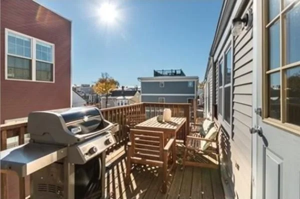 1 bed, 1 bath apartment for rent at 2 Bay State Pl Unit 3, South Boston