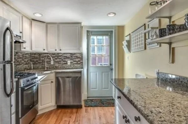 1 bed, 1 bath apartment for rent at 2 Bay State Pl Unit 3, South Boston — photo 4 of 7