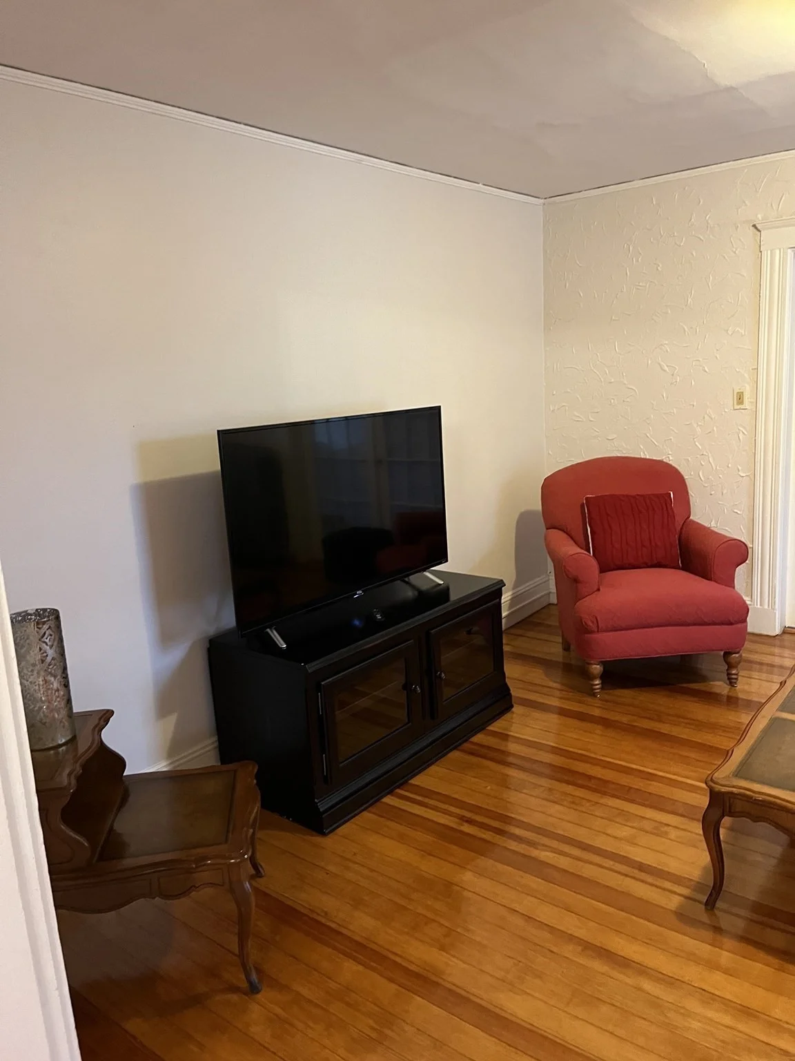 2 bed, 1 bath apartment for rent at 2 Bayard St Unit 2, Riverdale — photo 1 of 6