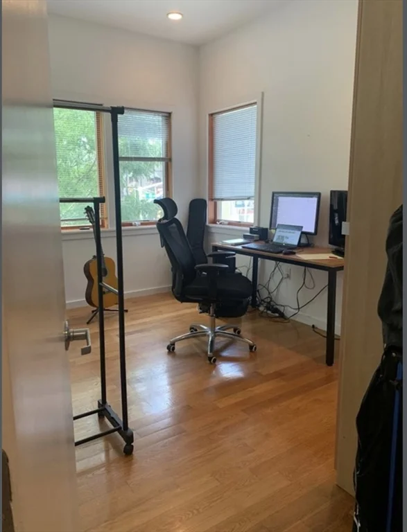 2 bed, 1 bath apartment for rent at 2 Beech St Unit 301, North Cambridge — photo 4 of 5