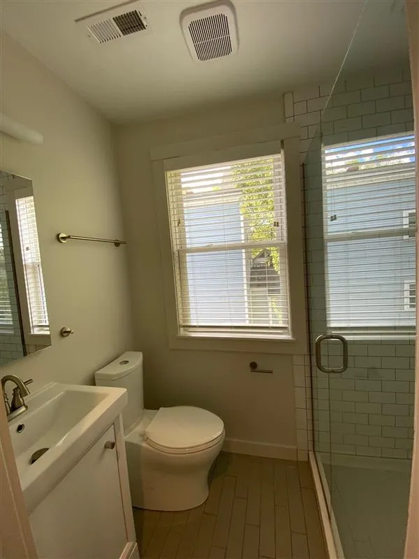 1 bed, 1 bath apartment for rent at 2 Belvidere Pl Unit 2, Riverside — photo 8 of 9