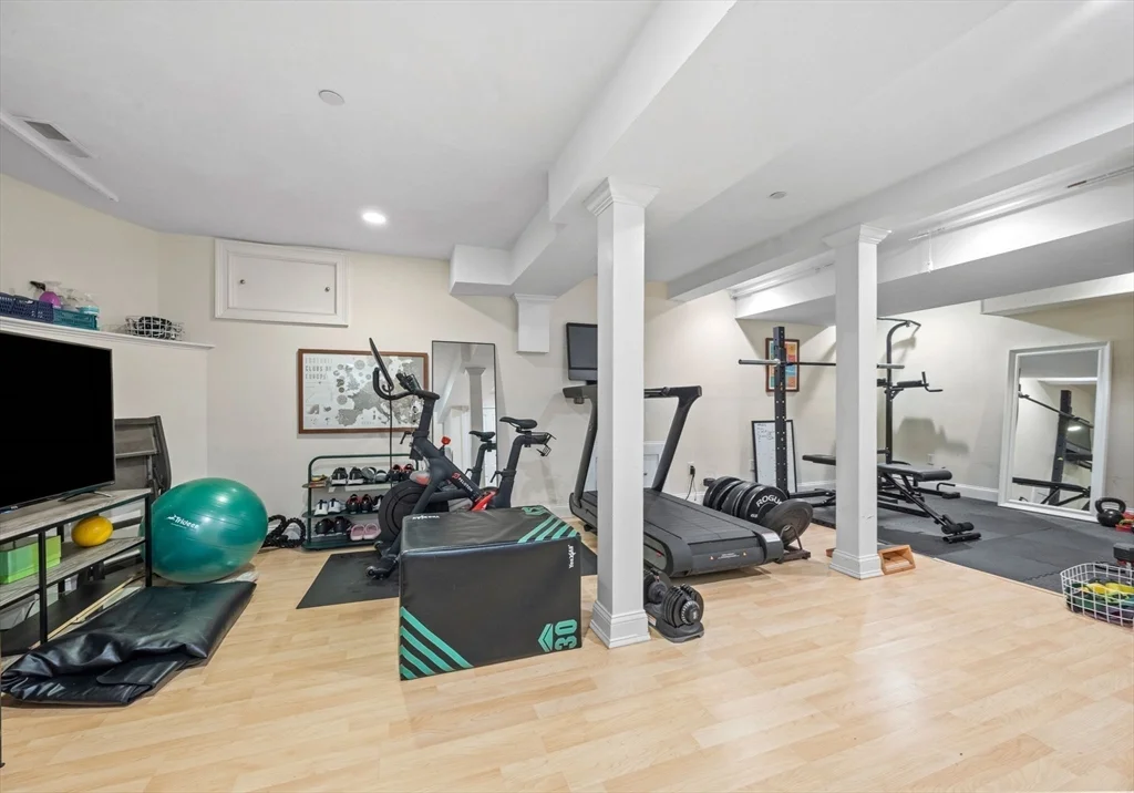 3 bed, 2 bath apartment for rent at 2 Benton Rd Unit 1, Spring Hill — photo 25 of 35