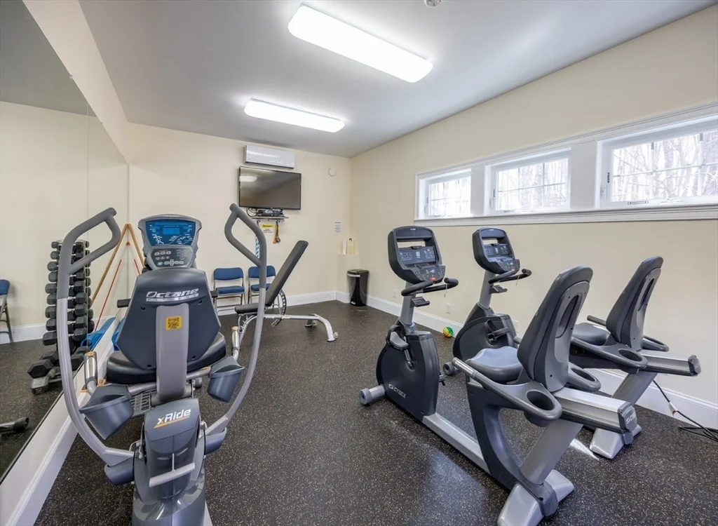 2 bed, 1 bath apartment for rent at 2 Blueberry Drive(55 Plus) Unit 2, Upper Four Corners — photo 19 of 28