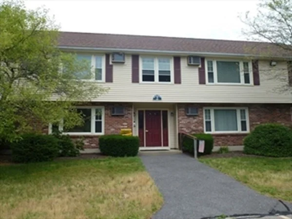 2 bed, 1 bath apartment for rent at 2 Blueberry Drive(55 Plus) Unit 6, Upper Four Corners — photo 6 of 29