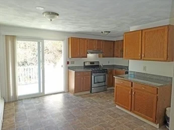 2 bed, 1 bath apartment for rent at 2 Blueberry Drive(55 Plus) Unit 6, Upper Four Corners — photo 7 of 29