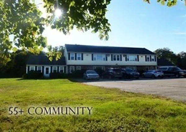 2 bed, 1 bath apartment for rent at 2 Blueberry Drive(55 Plus) Unit 6, Upper Four Corners