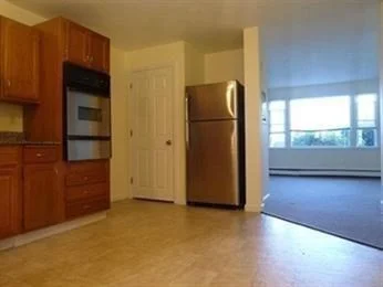 2 bed, 1 bath apartment for rent at 2 Blueberry Drive(55 Plus) Unit 6, Upper Four Corners — photo 11 of 29