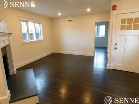 2 bed, 1 bath apartment for rent at 2 Bowdoin St Unit 1, Neighborhood Nine — photo 3 of 10