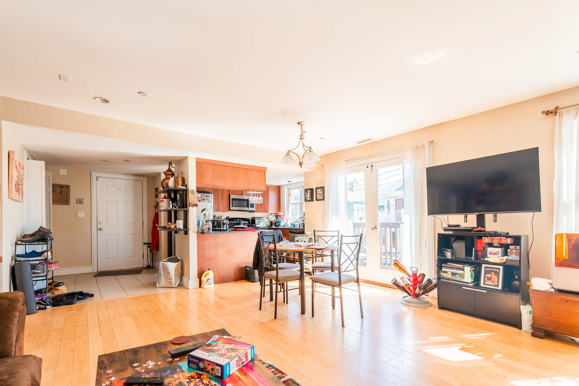 3 bed, 2 bath apartment for rent at 2 Boylston St Unit 1, Jamaica Plain — photo 3 of 12