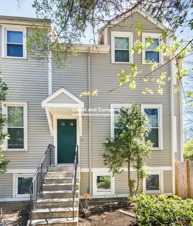3 bed, 1.5 bath apartment for rent at 2 Brewer St Unit 2A, Jamaica Plain — photo 10 of 11