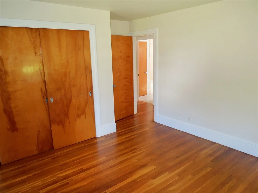 3 bed, 2 bath apartment for rent at 2 Briarwood Ct, Kingston — photo 14 of 15