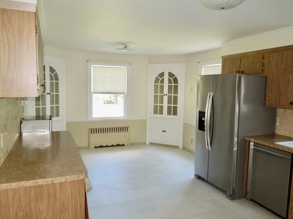 3 bed, 2 bath apartment for rent at 2 Briarwood Ct, Kingston — photo 5 of 15