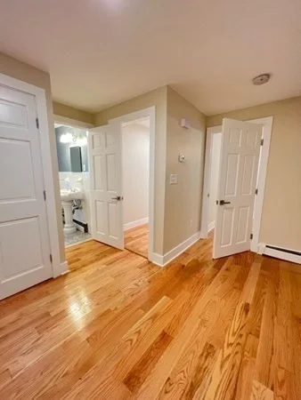 2 bed, 1 bath apartment for rent at 2 Buckingham St Unit 2, Hyde Park — photo 9 of 17