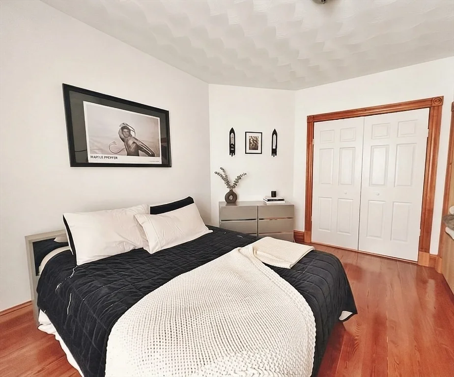 3 bed, 1 bath apartment for rent at 2 Buttonwood St Unit 2, Dorchester