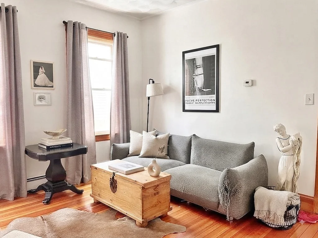 3 bed, 1 bath apartment for rent at 2 Buttonwood St Unit 2, Dorchester — photo 5 of 7