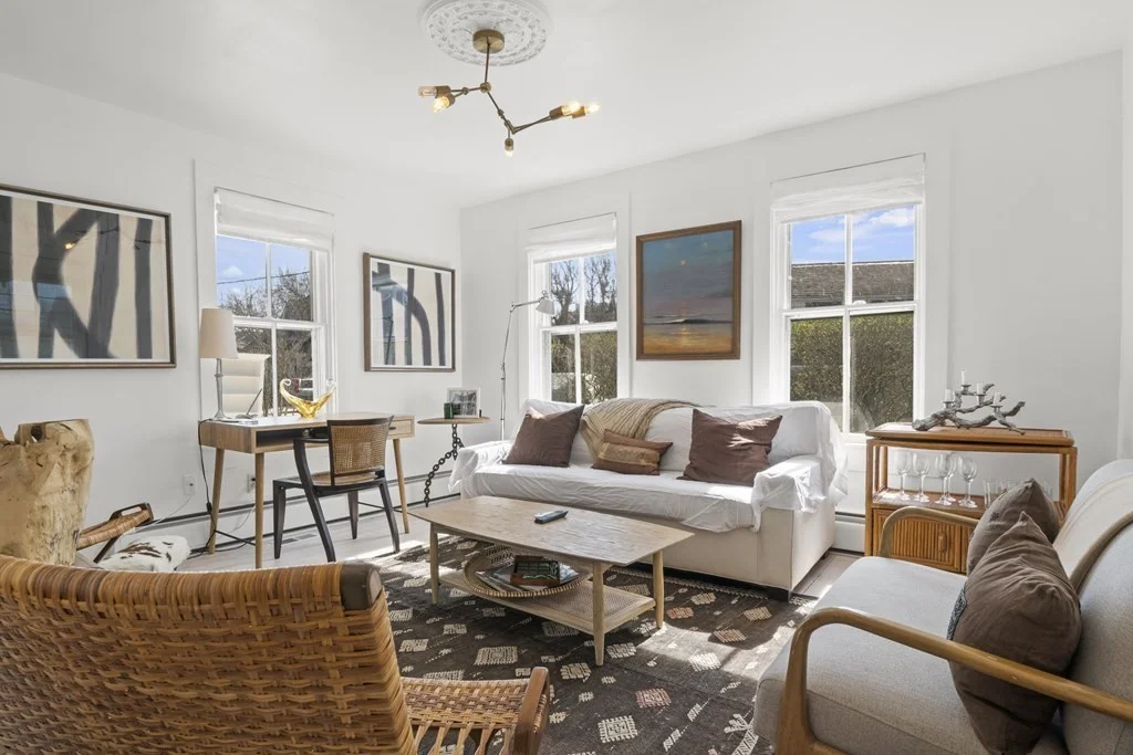 4 bed, 3 bath apartment for rent at 2 Cabot Ln, Nantucket — photo 3 of 14