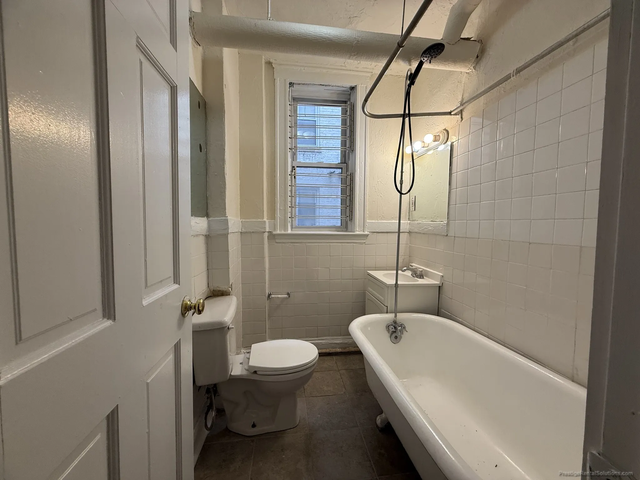 2 bed, 1 bath apartment for rent at 2 Cambridge St Unit 2, Beacon Hill — photo 11 of 16