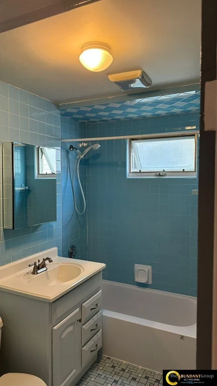 2 bed, 1 bath apartment for rent at 2 Cambridge Ter Unit 1, Cambridge — photo 9 of 18