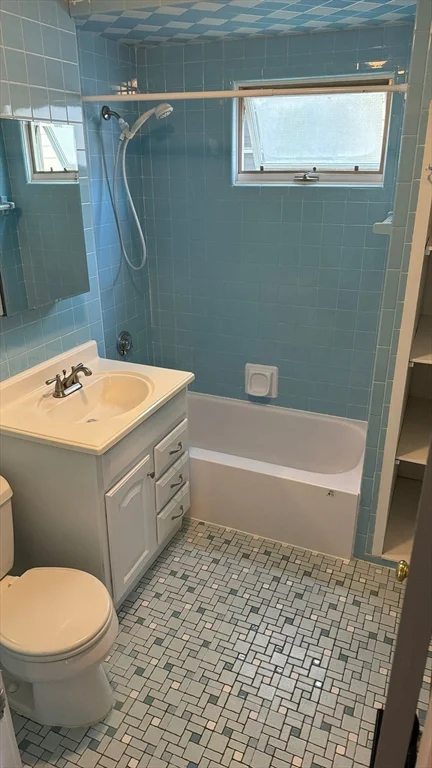 2 bed, 1 bath apartment for rent at 2 Cambridge Ter Unit 1, Cambridge — photo 8 of 18