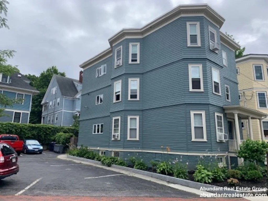 2 bed, 1 bath apartment for rent at 2 Cambridge Ter Unit 1, Cambridge — photo 16 of 18