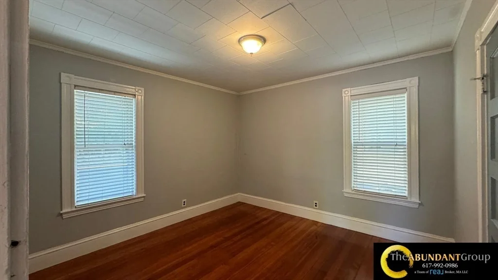 2 bed, 1 bath apartment for rent at 2 Cambridge Ter Unit 1, Cambridge — photo 7 of 18