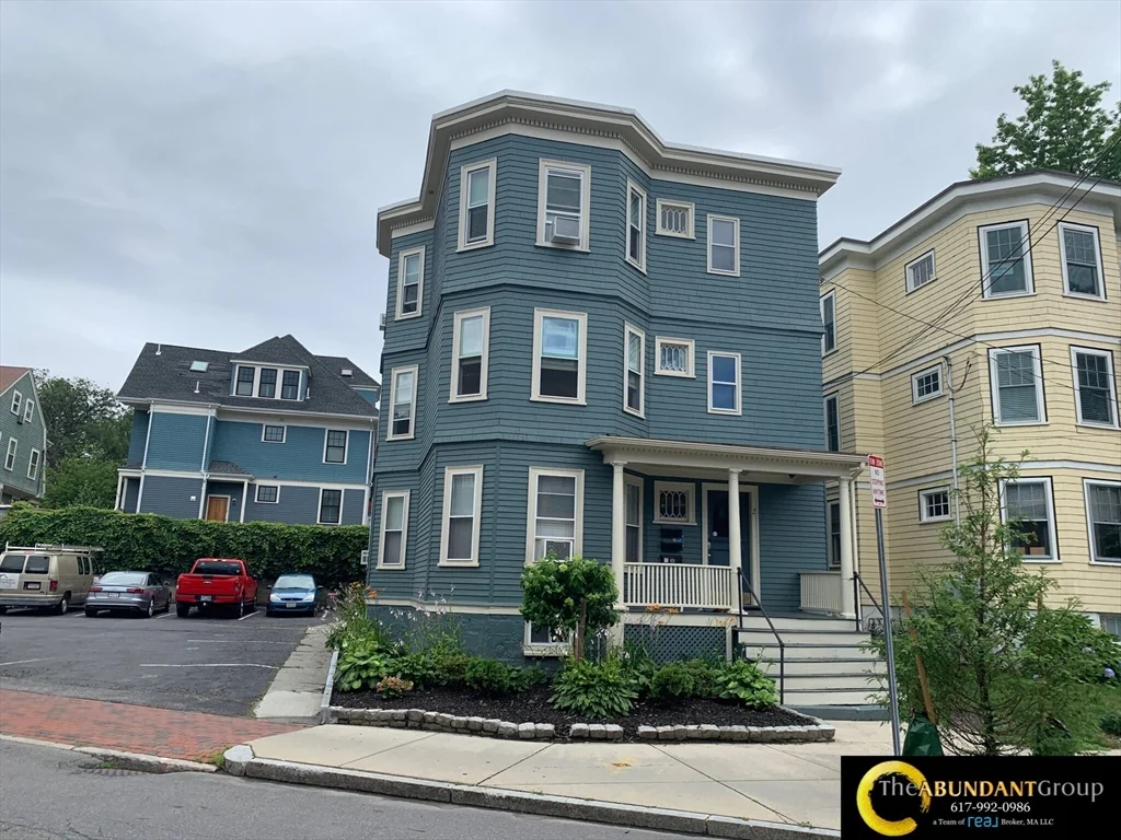 2 bed, 1 bath apartment for rent at 2 Cambridge Ter Unit 1, Cambridge — photo 15 of 18