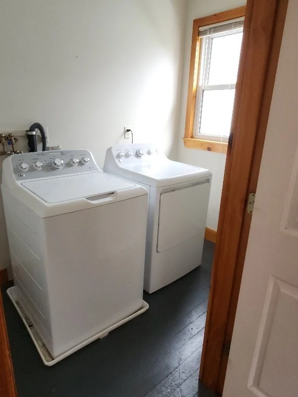 3 bed, 1 bath apartment for rent at 2 Cameron St Unit 2, Worcester — photo 10 of 11