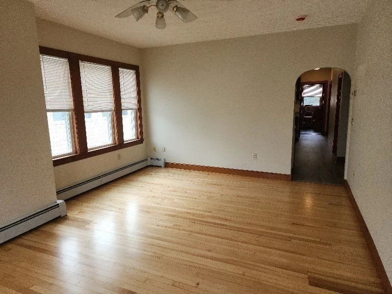 3 bed, 1 bath apartment for rent at 2 Cameron St Unit 2, Worcester — photo 5 of 11