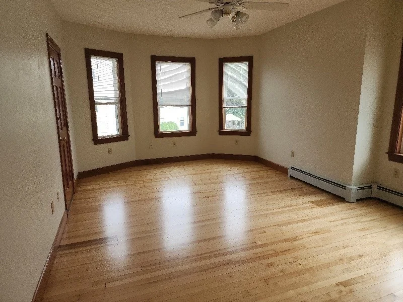 3 bed, 1 bath apartment for rent at 2 Cameron St Unit 2, Worcester — photo 4 of 11