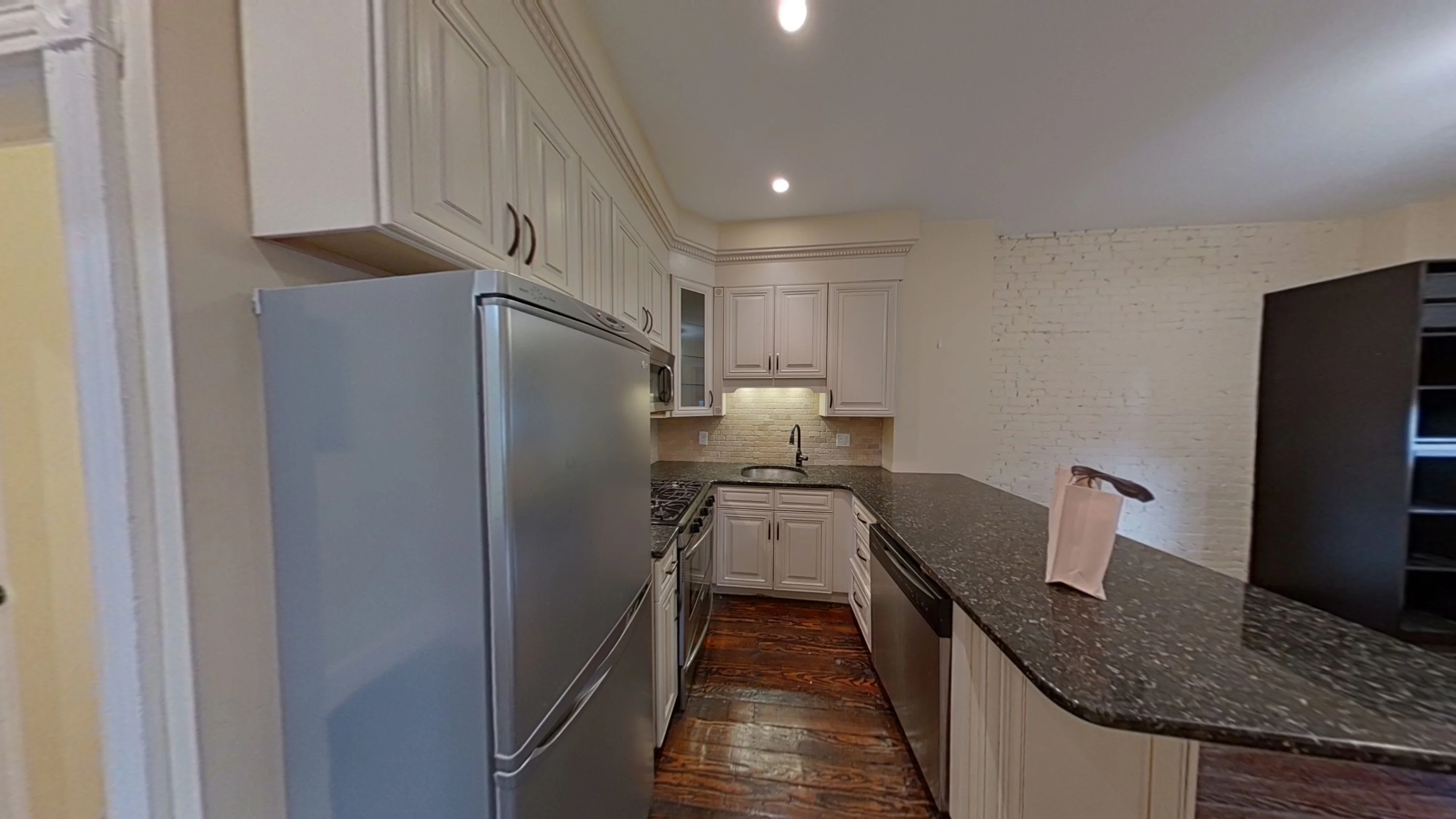 2 bed, 1 bath apartment for rent at 2 Carmel St Unit 1A, Roxbury — photo 6 of 8